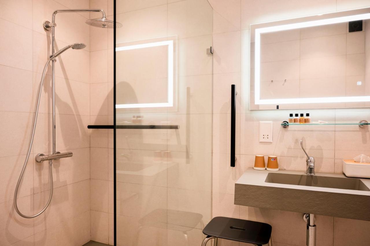 ויקטוריה Townhouse17 Boutique Bed & Breakfast מראה חיצוני תמונה